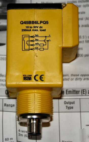 Banner full size dc photoelectric sensor Q45BB6LPQ5 