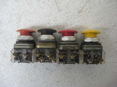 Allen-bradley 800T-d push buttons lot of 4