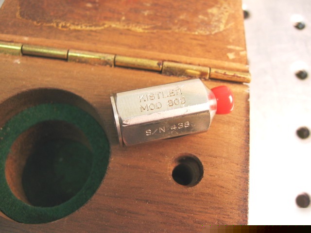 G30334 kistler 808 accelerometer w/wood case