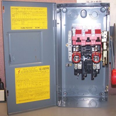 New cutler hammer DH221NGK safety switch 30 amp 240 v 