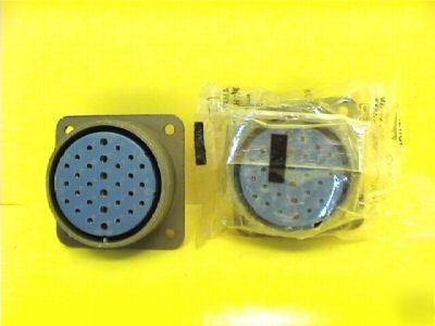 New 2 amphenol box mounting recept #MS3102A-32-08S * *