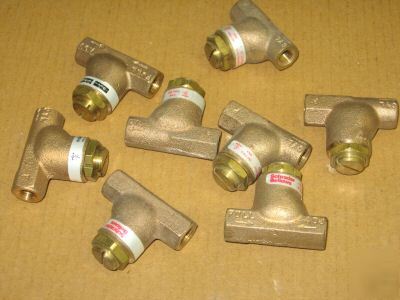 Lot of 8 schrader bellows 1/4