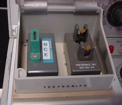 Tektronix 577 curve tracer with 177 test fixture