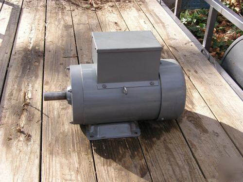 Dayton 7.5 hp / 1 ph / 1740 rpm tefc electric motor