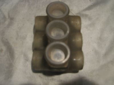 Burndy all weather rubber coated electrical connectors 