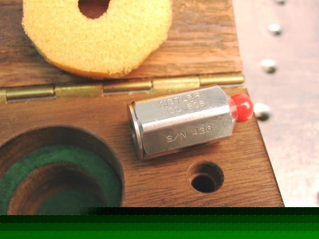 G30330 kistler 808 accelerometer w/wood case