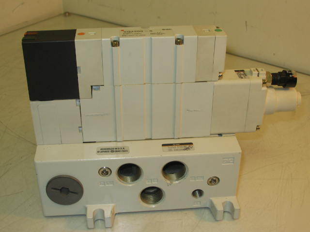 New smc solenoid valve regulator manifold VQ4200-5 arbq
