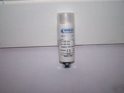 Motor run capacitor 1UF 400/450 volts with plastic cap