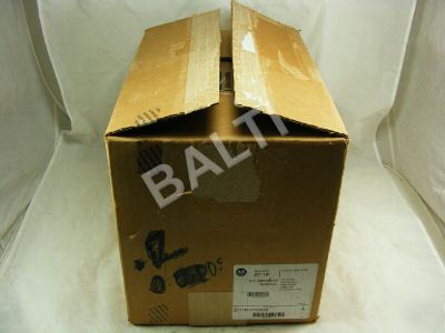 New * * allen bradley ab 2711P-K7C4D2 panelview plus 700