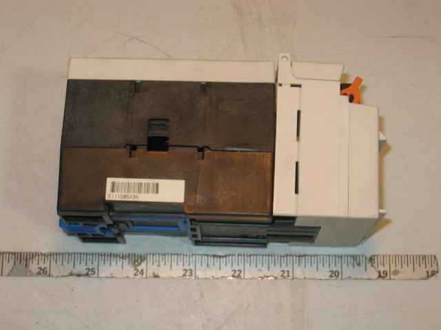 New cutler-hammer 76MM iec contactor E111D85X3N