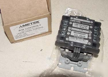 New ametek liquid level control 1500-b-L1-S7-oc-x 