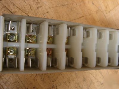 Box of emm fused terminal blocks EE6 10 ct.