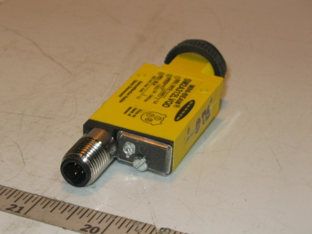 New banner mini-beam retroreflective sensor SM2A312LVQD