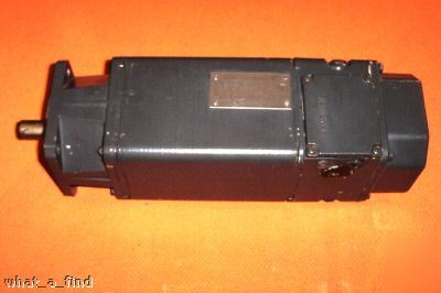 Siemens 1HU3056-0AC01-z 1HU30560AC01Z servo motor 