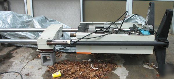 Instron 1321 mechanical tensile compression tester mts