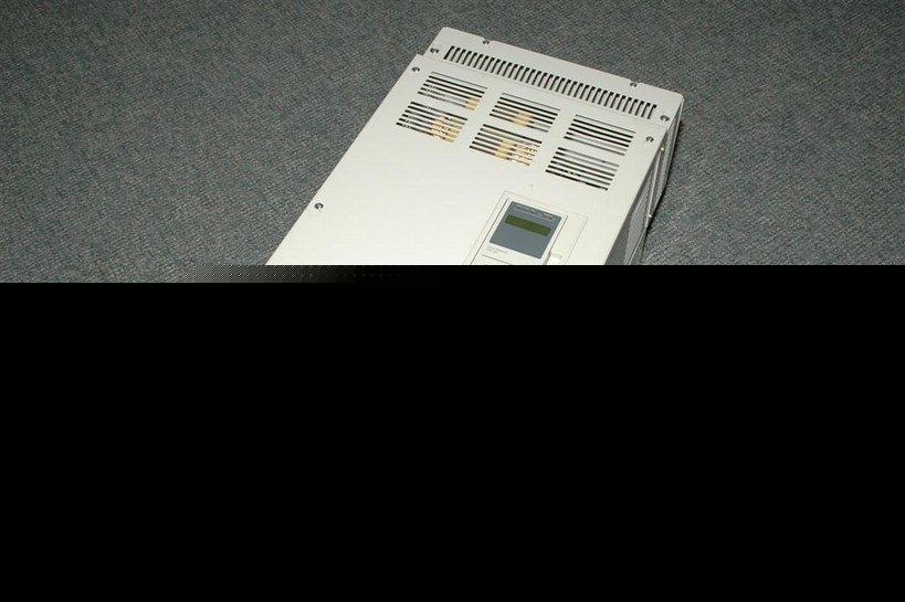 Yaskawa / magnetek cimr-P5M4022 40HP 460V ac drive P5