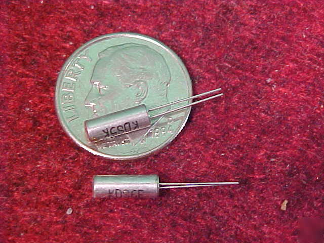 20PC very small smd 100KHZ 12.5PF dt-381 crystal
