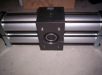 Phd R11A 8 180-d-v pneumatic rotary actuator R11A8180DV