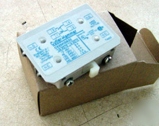 New eaton culter hammer auxillary contact C320KGS22 