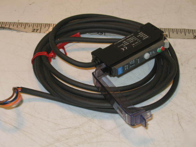 New keyence sensor amplifier fs-T1