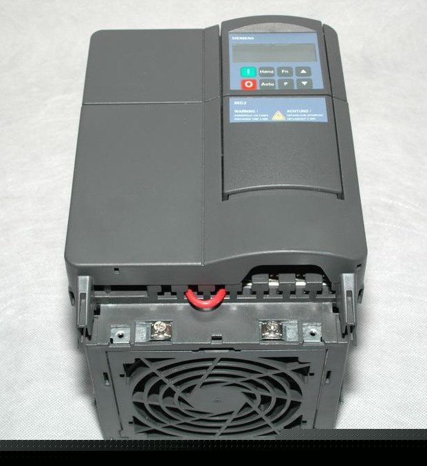 Siemens vfd / spindle SED2-4/42X 5.0HP 600V hv ac