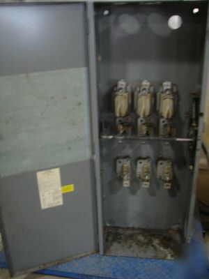 Cutler hammer 400A 600V disconnect switch DH365FGB 