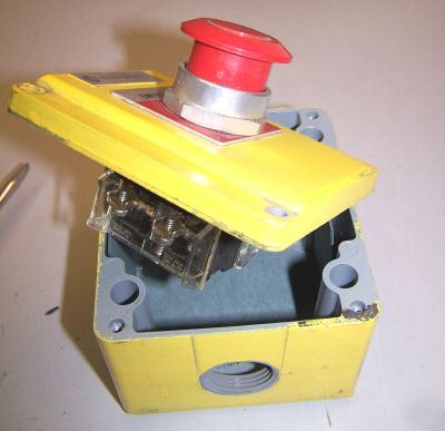 Allen bradley 800T-fx maintained e-stop with enclosure 