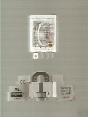 Dayton 5YR20 24VDC 8PIN dpdt relay & socket 2A582 