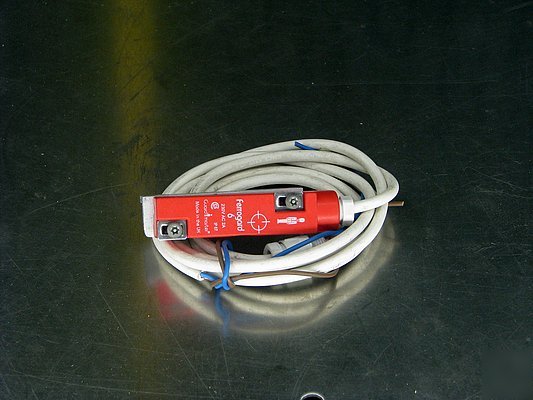 Ferrogard guardmaster magnetic switch FRS64M 230V