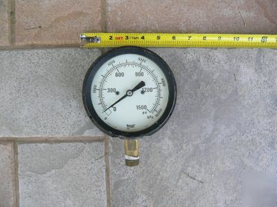 Marshall town 0-1500PSI pressure gauge 4