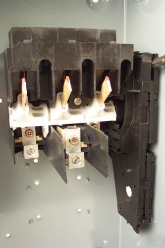 Square d 100 amp safety disconnect switch HU363 