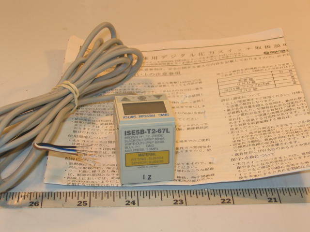 New smc pneumatic digital pressure switch ISE5B-T2-67L
