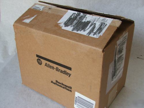 Factory sealed allen bradley 2711P-K7C6A2 a 2711PK7C6A2