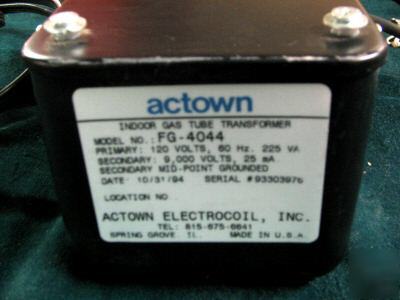 Light tube transformer