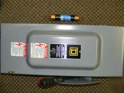 100 a /600V squared safety disconnect switch, fusable