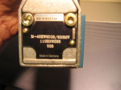 Rexroth valve m-4SEW6D35 / 630MW *never used*