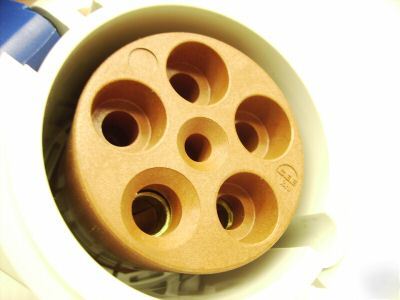 Mennekes pin&sleeve receptacle HBL560R9W 560R9W 60 amp