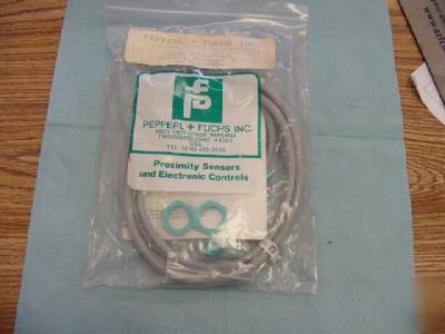 New pepperl+fuchs model: NJ8-18GK-ws proximity sensor, <