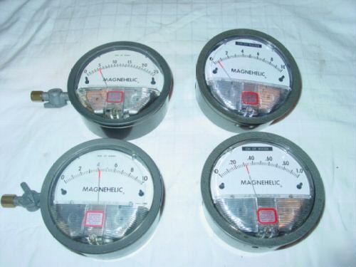 4 dwyer magnehelic differential pressure gages