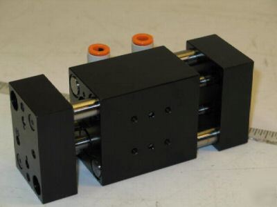 Agi wide angle pneumatic air parallel gripper agw-375-1