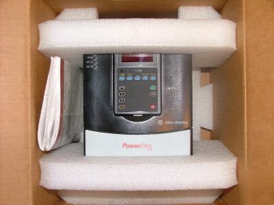 Allen bradley 20A-D5P0A1AYNNNNN powerflex 70 drive * 