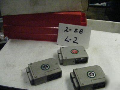  allen bradley photoswitch 2-42MRL-5000 1-42MRP-5000