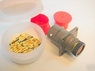 New M81511/01EB01P1, mil spec connector with pins, 