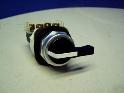 New allen bradley switch m/n: 800T-J18 800TJ18 - 
