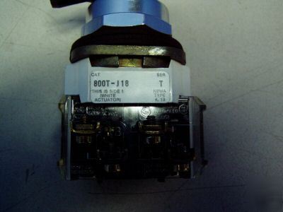 New allen bradley switch m/n: 800T-J18 800TJ18 - 