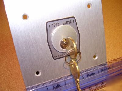 (5) key switch units open-close mall security gates