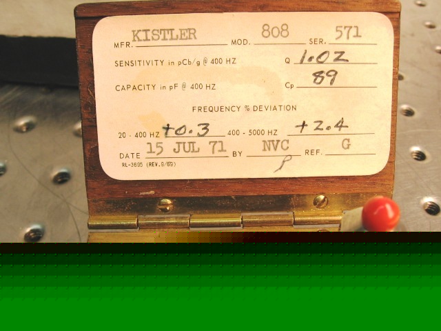 G30335 kistler 808 accelerometer w/wood case