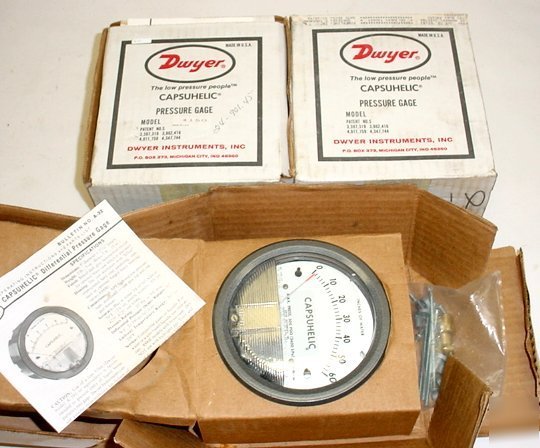 New lot 3 dwyer capsuhelic gauge gage 4000 series