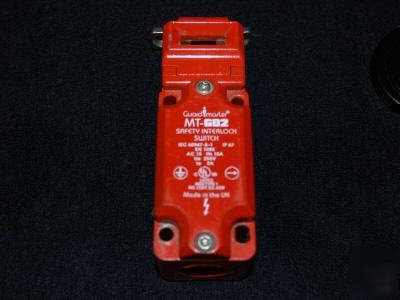 Allen bradley guardmaster mt-GD2 safety interlockswitch