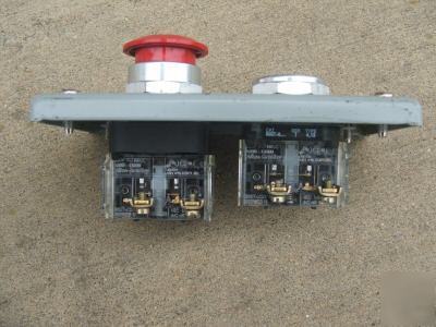 Hoffman 2 switch push button enclosure w/ 2 switches